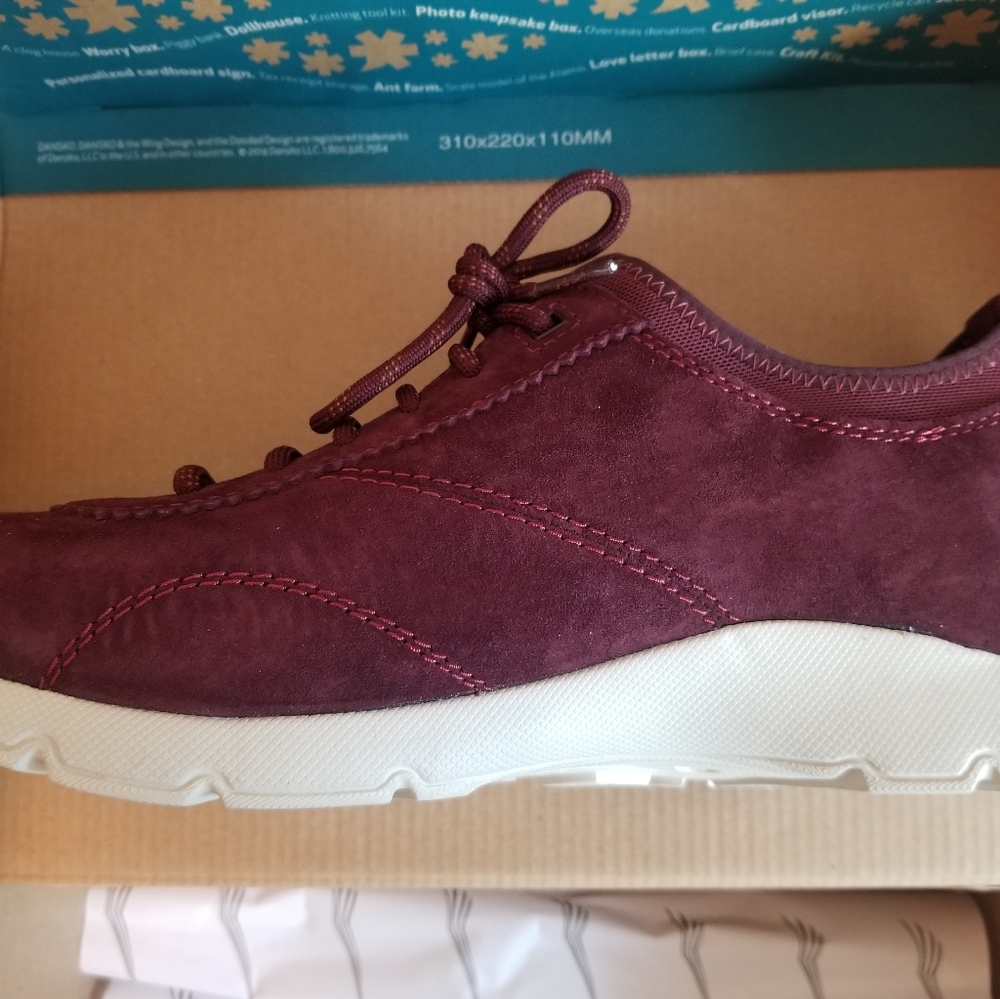 Dansko Audra suede sneaker- New in box